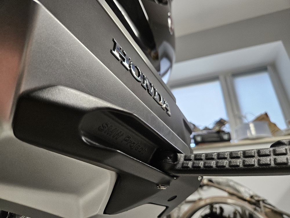 GL1800 Footrests Kit 1