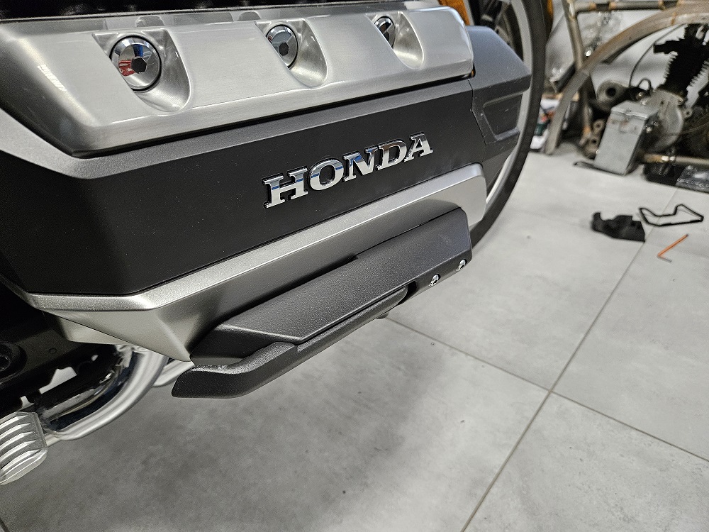 GL1800 Footrests Kit 2